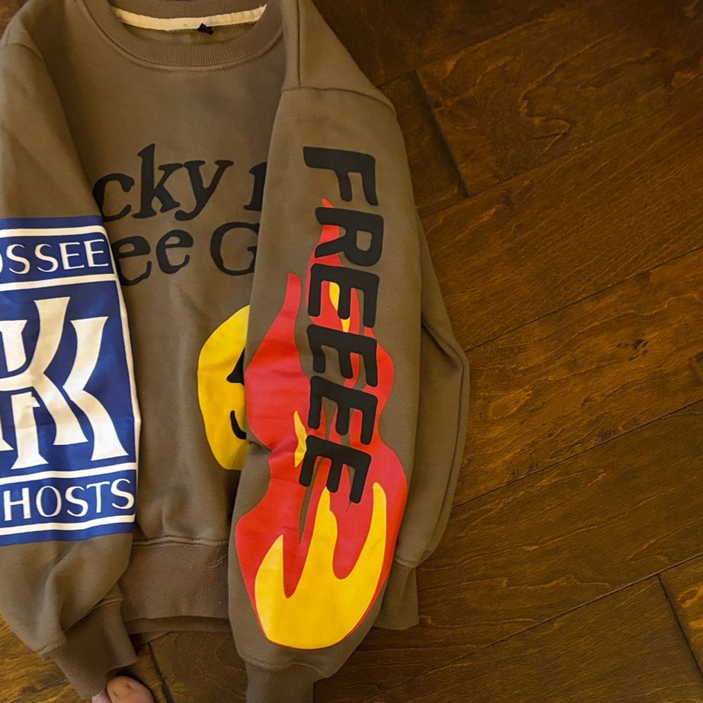 Lucky Me I See Ghosts Graphic Crewneck Sweatshirt - Brown - Picture 3 of 10